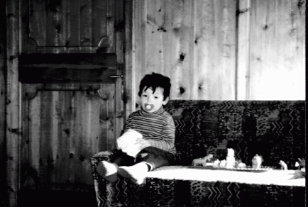 luca im Skifahrn-schon etwas muede  22kb